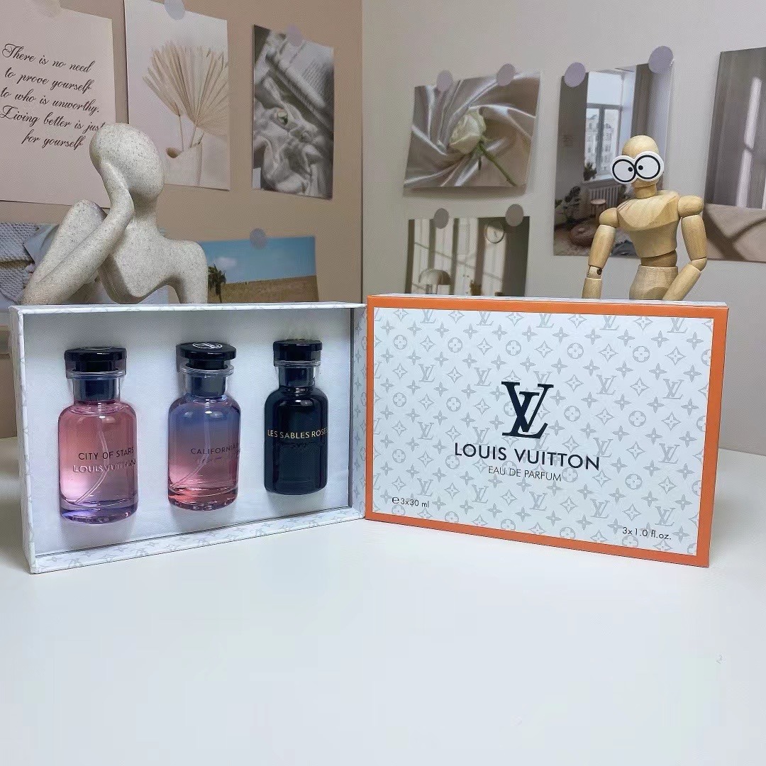 Louis Vuitton（ 3×30ml， Les Sables Roses、City of Stars、California Dream ）