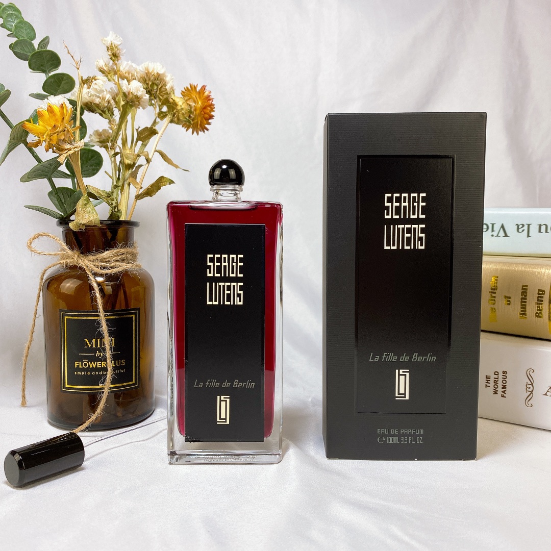 SERGE LUTENS LA FILLE DE BERLIN