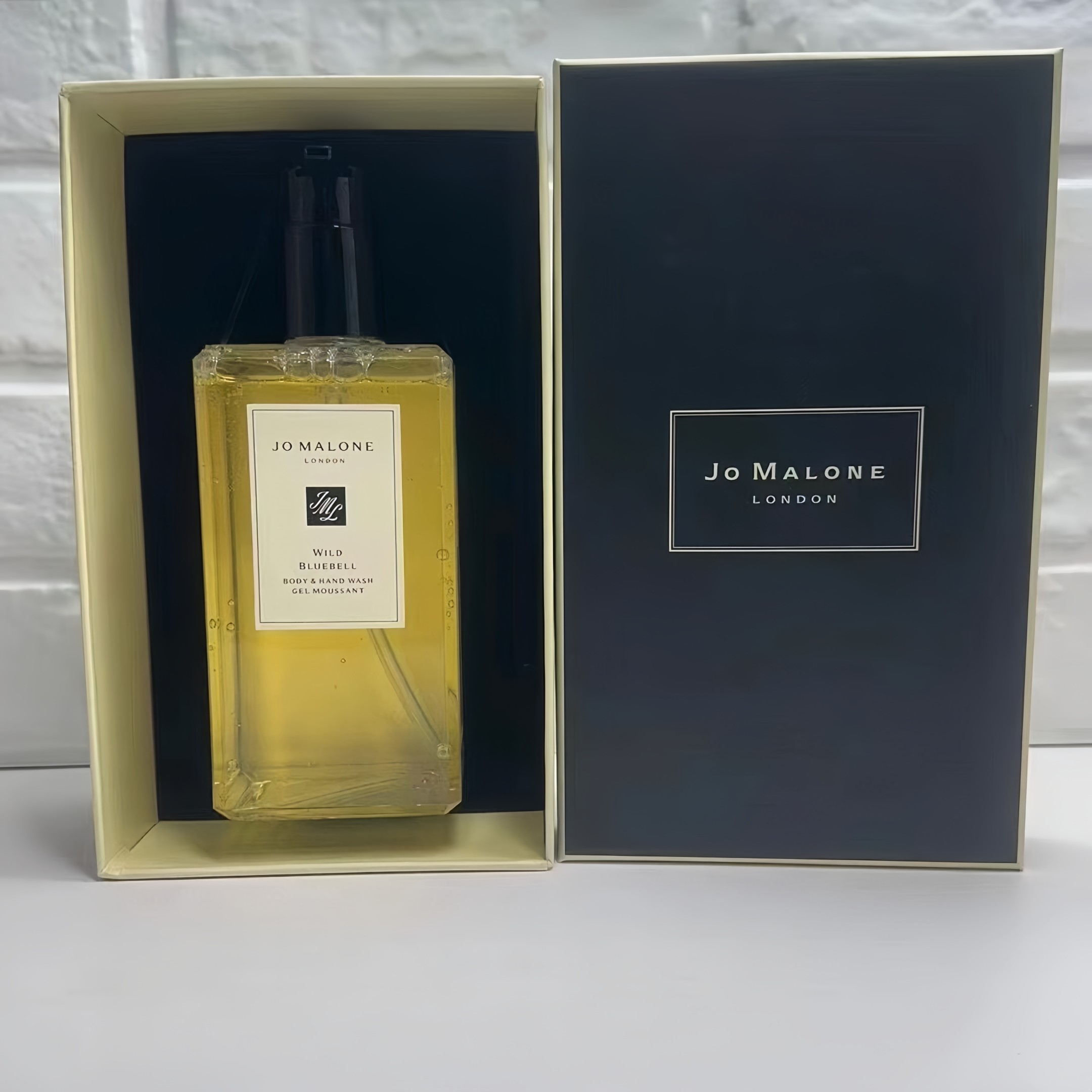 Jo Malone London Wild Bluebell Body & Hand Wash 500ml