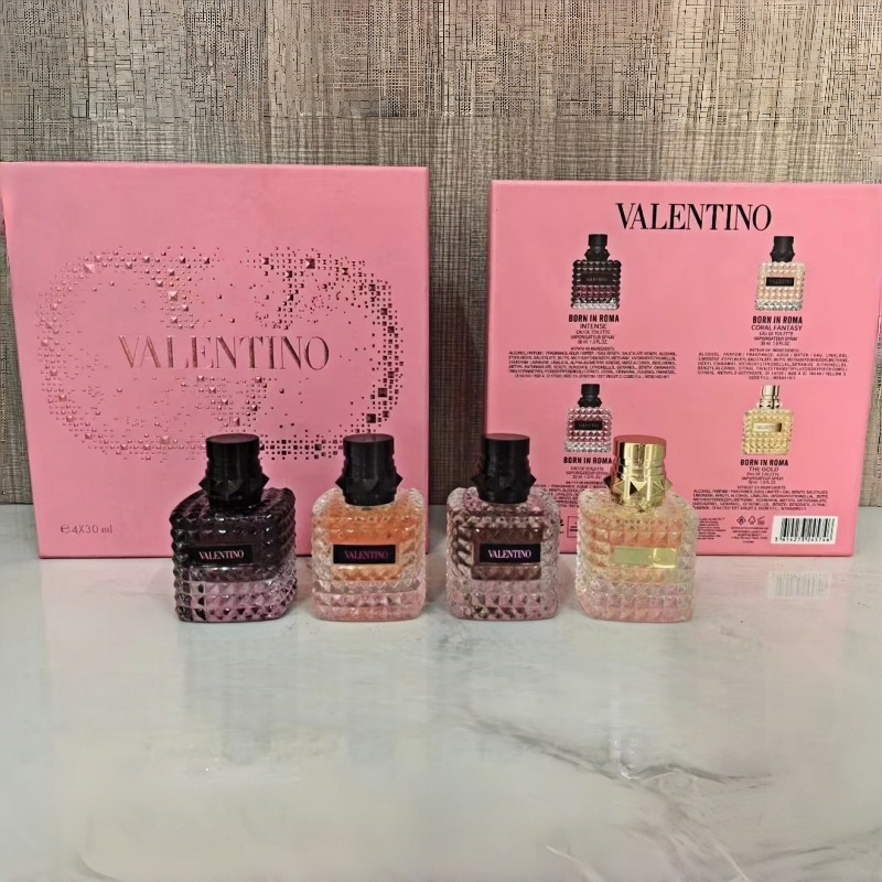 Valentino perfume pink box gift set(30ml*4)