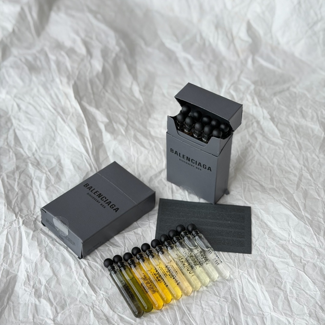 Balenciaga Perfume Sample Set, 10 Pieces of 2ml Each 2ml*10！